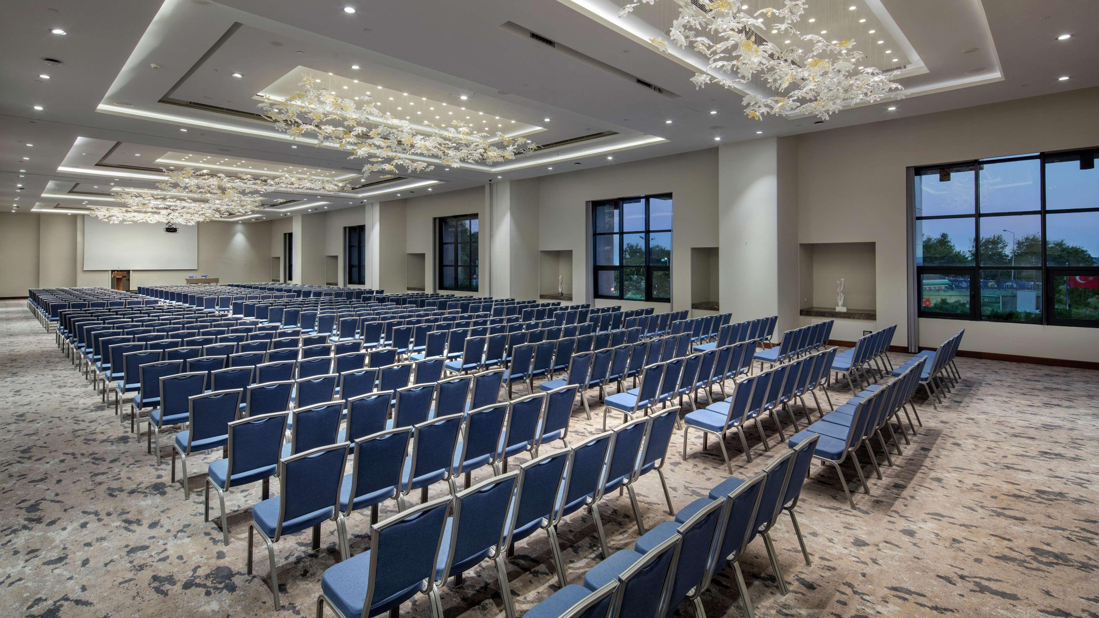 Hilton Istanbul Maslak Hotel Exterior photo The Grand Ballroom