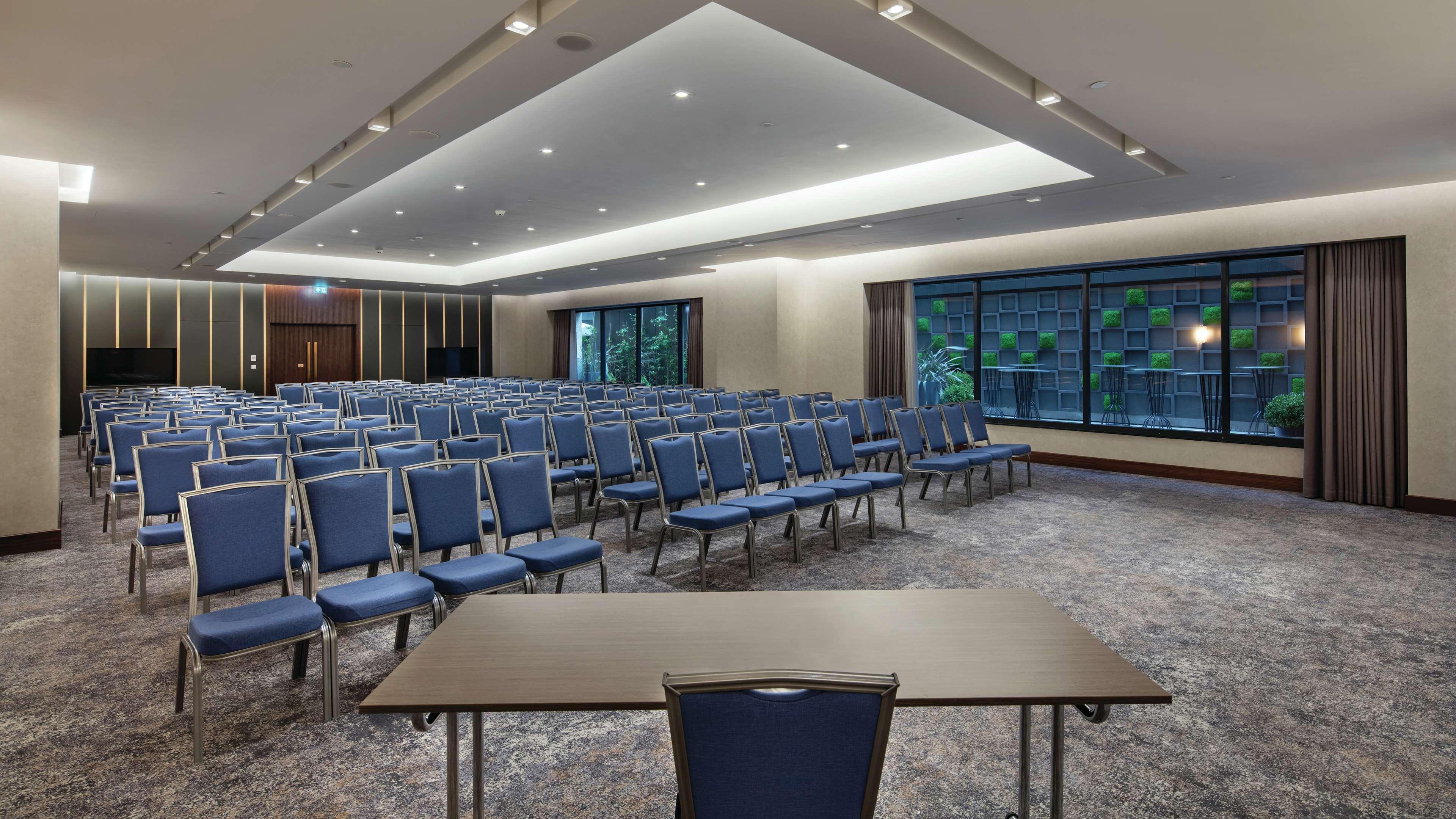 Hilton Istanbul Maslak Hotel Exterior photo Meeting room