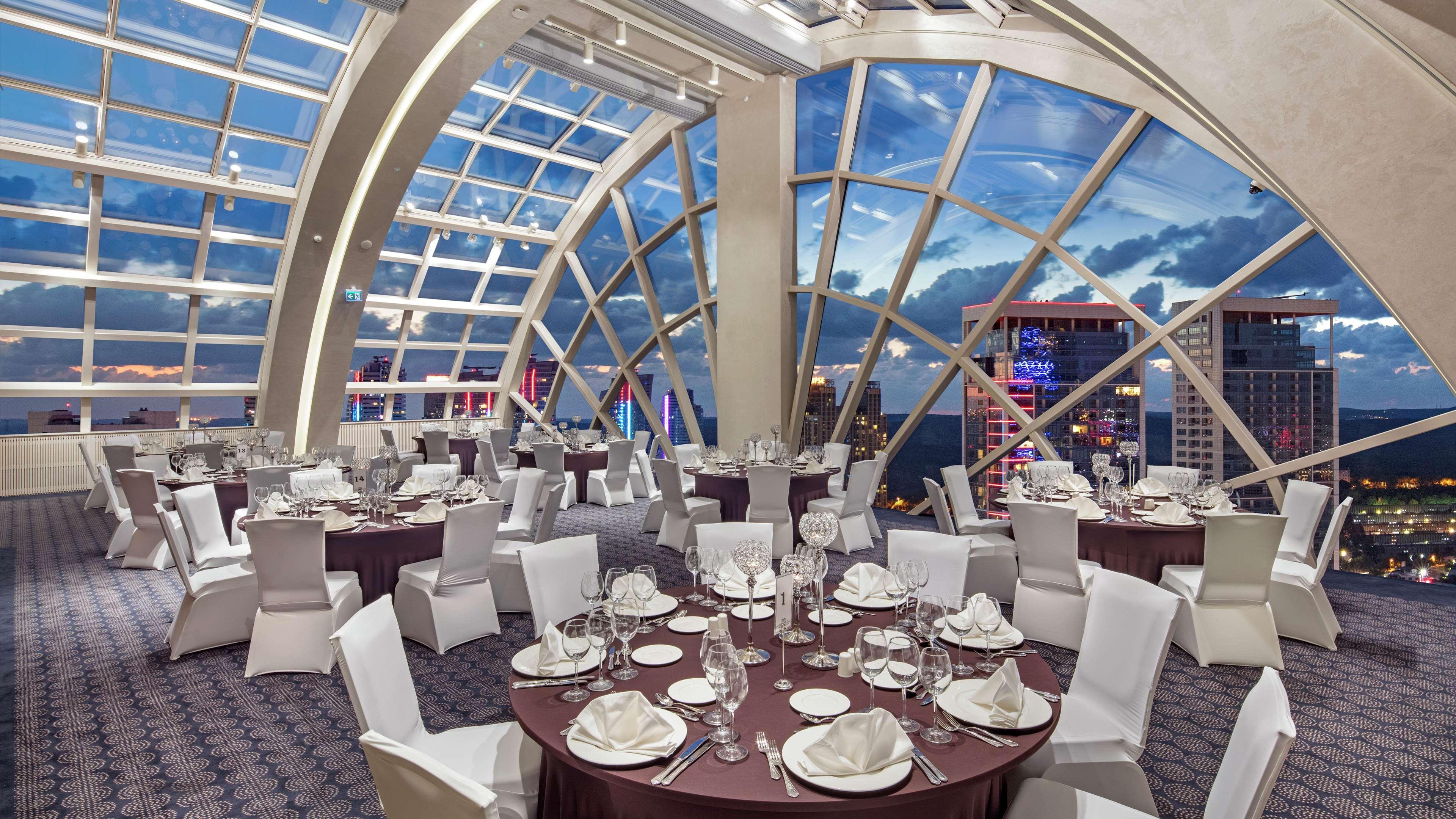 Hilton Istanbul Maslak Hotel Exterior photo The Sky Dome