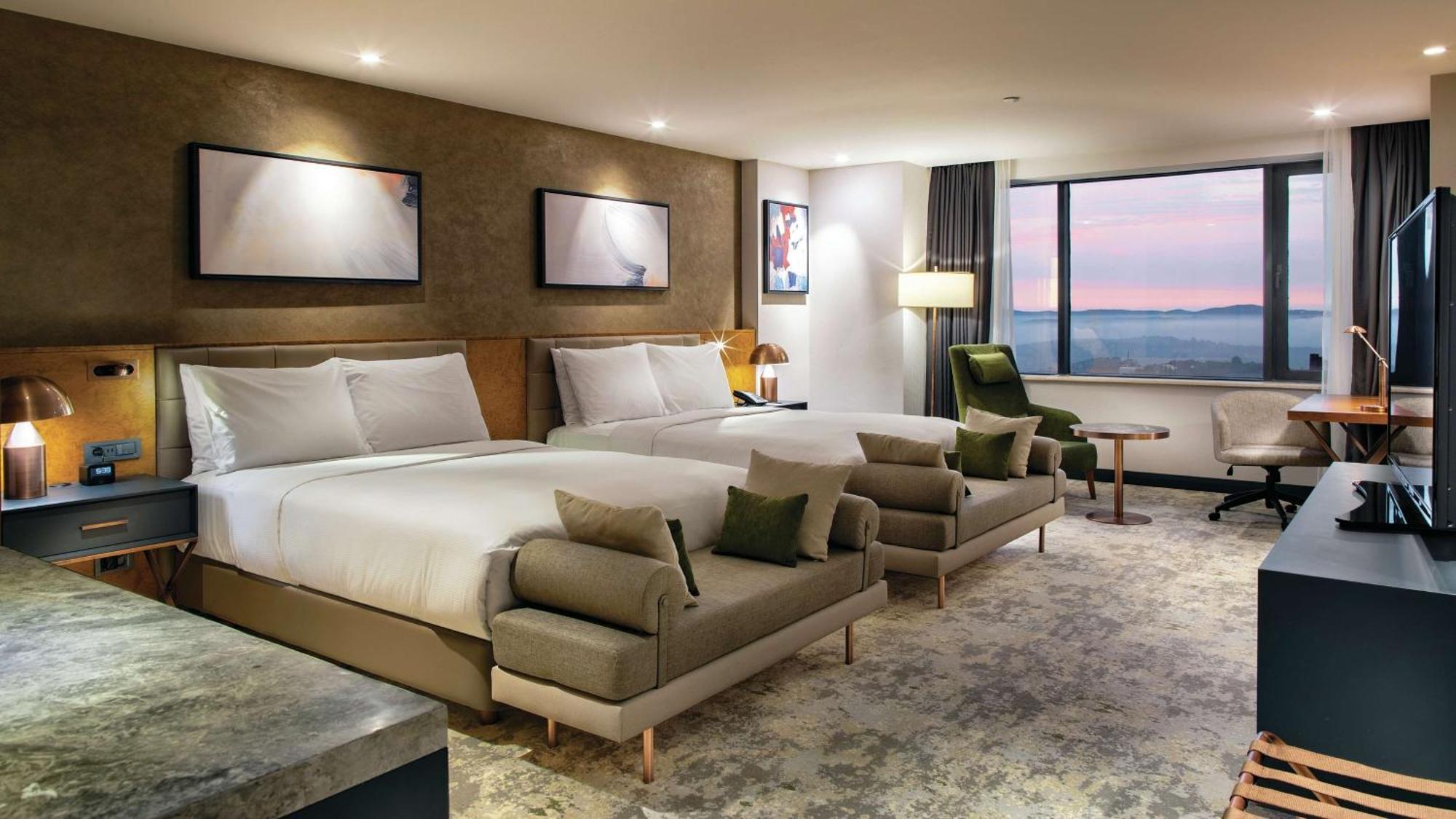 Hilton Istanbul Maslak Hotel Exterior photo Deluxe Room