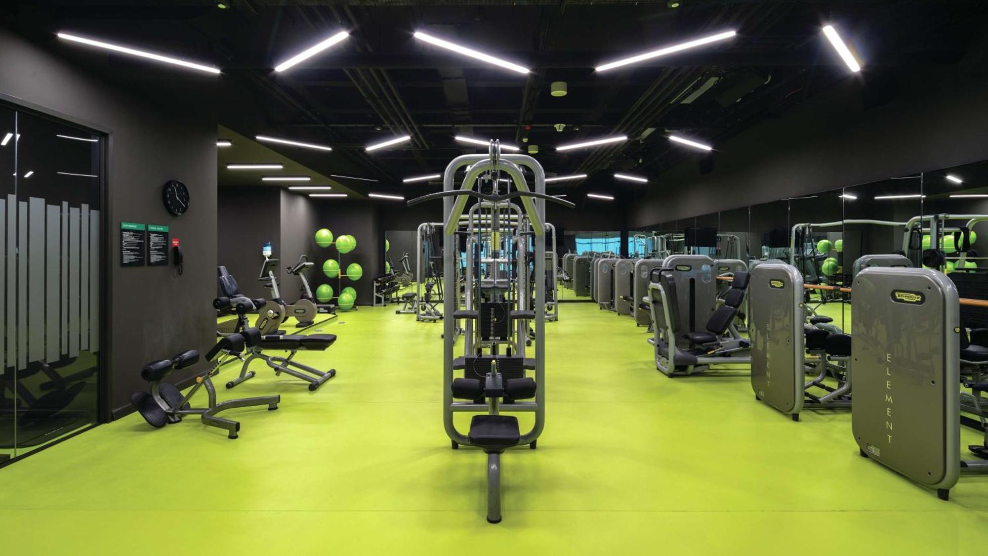 Hilton Istanbul Maslak Hotel Exterior photo The gym at the hotel